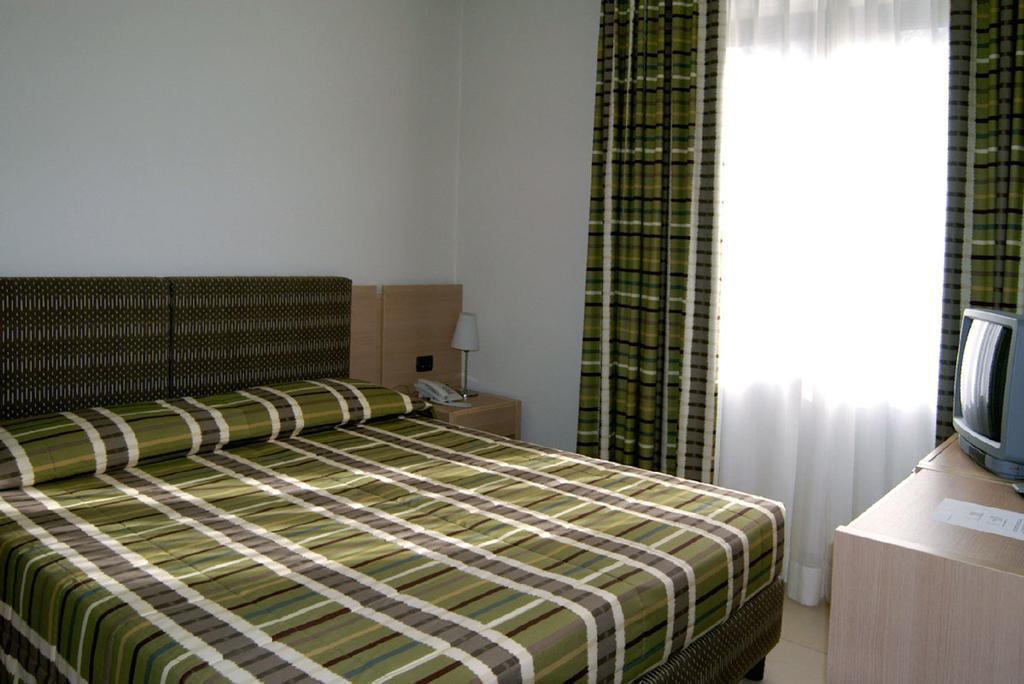 Hotel Santo Stefano Пьеве-Санто-Стефано Экстерьер фото